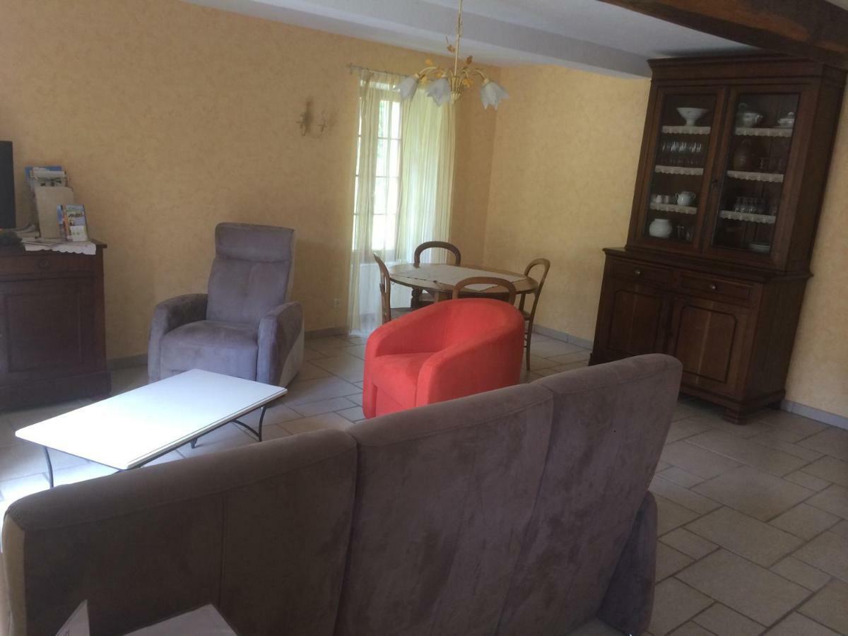 Les Auregats Holiday home